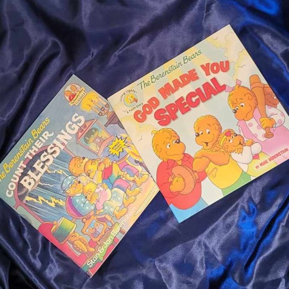 Brand New Berenstain Bears Bundle of 2 Soft Cover Books